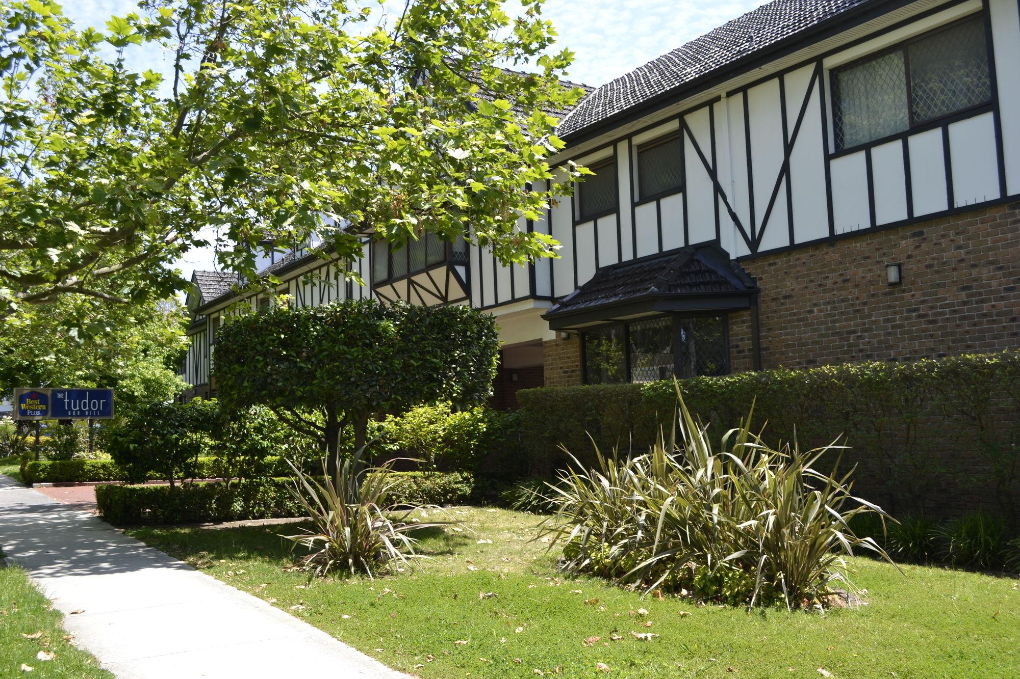 Best Western Plus The Tudor Box Hill Exterior foto